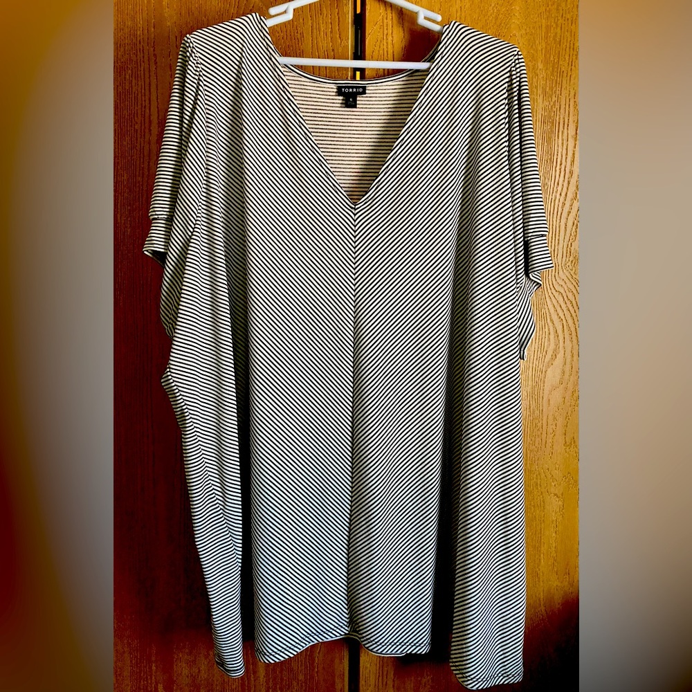 Torrid Black and White Blouse Elegant Top